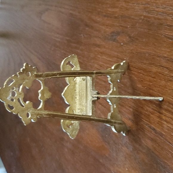 COPY - 7.5×4 VINTAGE SOLID BRASS VICTORIAN EASEL - Picture 6 of 10